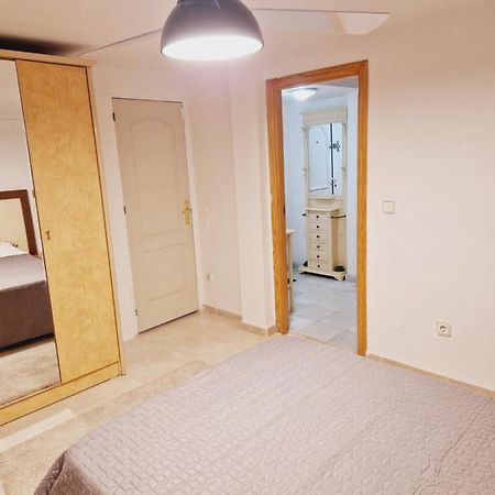Magnifico Chalet Adosado En Torrevieja, Alicante. المظهر الخارجي الصورة