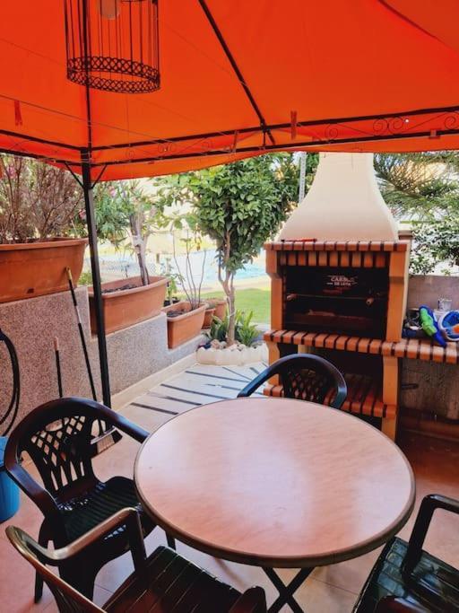 Magnifico Chalet Adosado En Torrevieja, Alicante. المظهر الخارجي الصورة